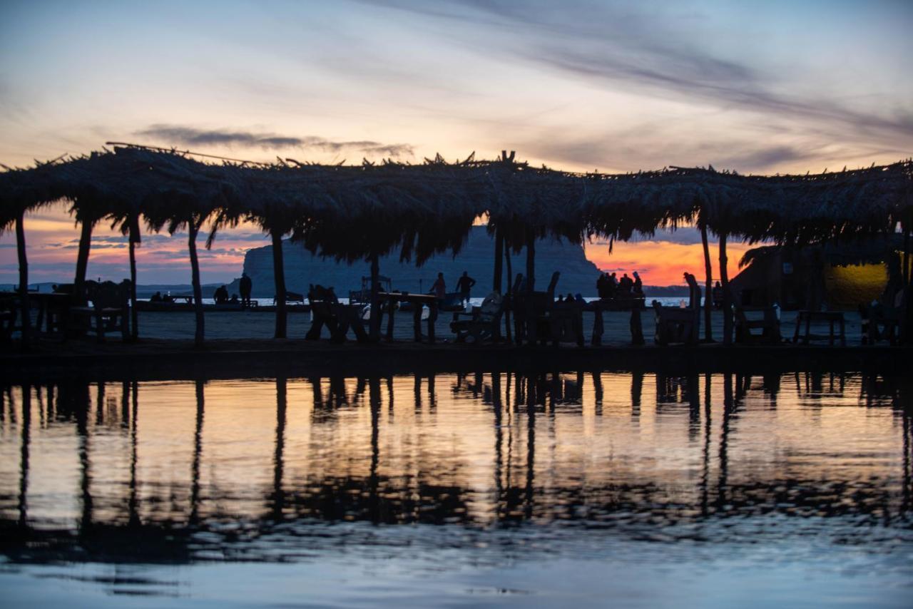 Taghaghien Island Resort Szíva-oázis Kültér fotó